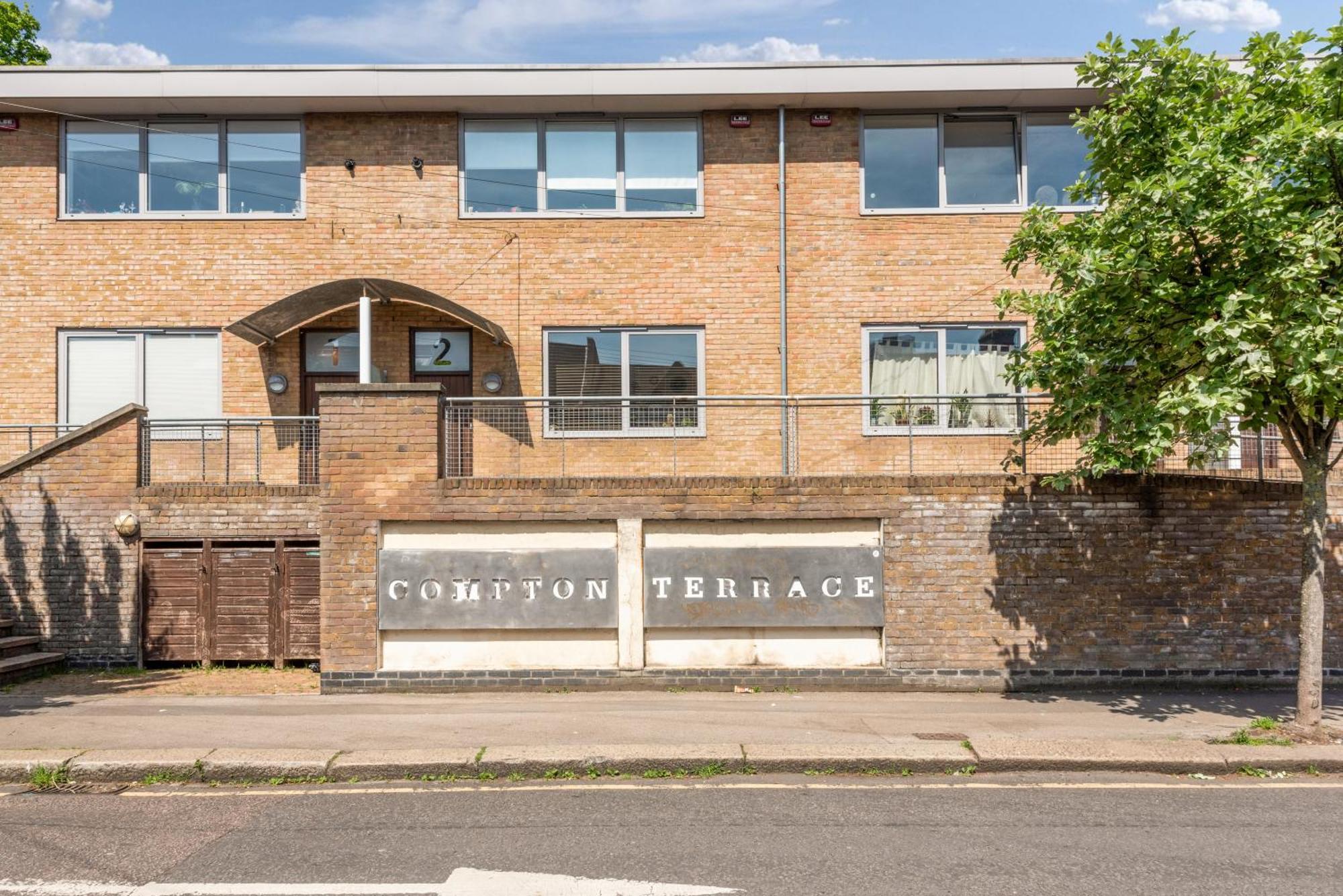Manor House Studios By Morethanstays London Exterior photo